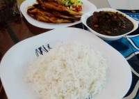 پلو . قورمه سبزی . ماهی