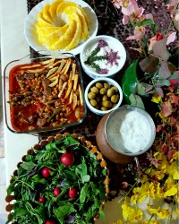 خورش قیمه بامیه وپلوزعفرانی