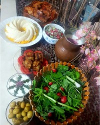 خوشبختم که دوستان نابی دارم