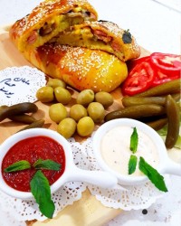 پیتزای رولی