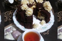 کیک کرمفیل شکلاتی