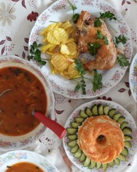 سوپ وخوراک مرغ