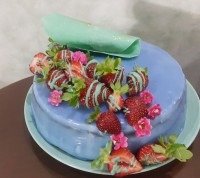 کیک با روکش سس براق فرانسوی