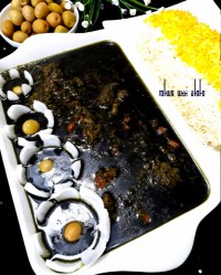 (خورشت قرمه سبزی)