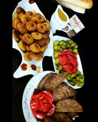 همبرگر و فلافل