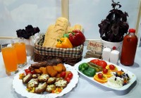 فلافل با قارچ و پنیر و ناگت