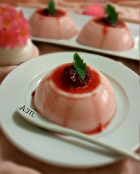 پاناکوتا توت فرنگی