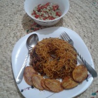 بفرماییدماکارونی وته دیگ سیب زمینی