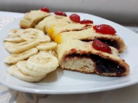 پیراشکی میوه ای