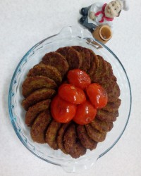 بفرماییدکتلت وگوجه سرخ شده