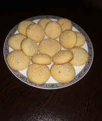 شیرینی کعک سلام دوستان نماز روزه تون قبول درگاه حق دستور این شیرینی رو از پاپیون گرفتم خیلی خوشمزه شد