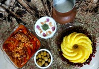 قیمه بادمجان باکته زعفرانی