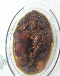 خورش مرغ و آلوچه با رب انار