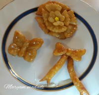 خاگینه یا قیقاناخ طرح گل و پروانه