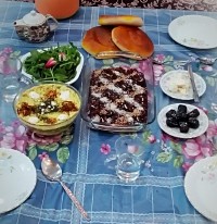 سفره ی افطار ساده ما