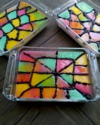 ژلهـ رنگین کمونے