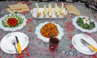 سلام دوستان...سفره افطار ساده....التماس دعا