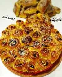 نان خرمایی به شکل گل رز