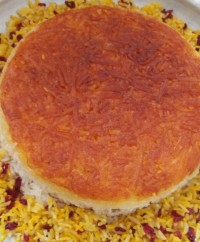 ته دیگ سیب زمینی رنده شده .... ترد و خوشمزه????