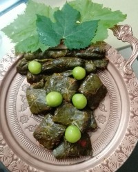 اینم دلمه آماده شده افطارم سکوت بانو