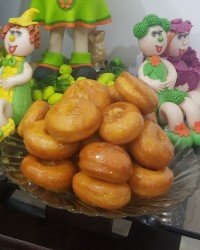 بفرمایید دونات ??