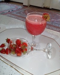 اسموتی توت فرنگی