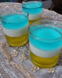 ژله تک نفره لیوانی دسر افطاری مون