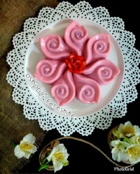 محلبی توت فرنگی