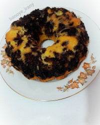 کیک گردویی باشکلات چیپسی