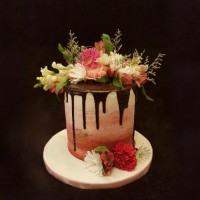 کیک تولد عریان