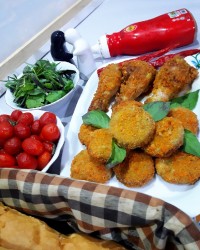 فلافل و مرغ سوخاری