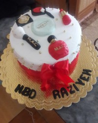 کیک لوازم آرایشی