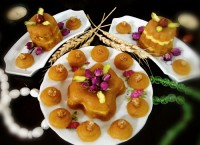 حلوا حلوا زعفرونی پشمکی آجیلی سلام دوستان گلم???بفرمایید حلوا