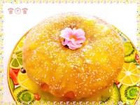 کیک گلاب و زعفران با سس مخصوص
