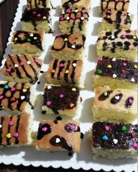 کیک ساده ی من...