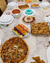 میز شام خودمونی ما برای تماشای فوتبال