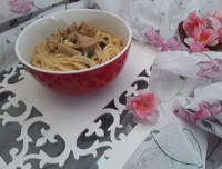 سوپ نودل و مرغ پر ادویه (ژاپنی)