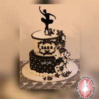 کیک سیاه سفید