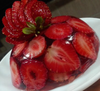 ژله توت فرنگی