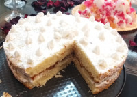 کیک بافیلینگ موز وگردو