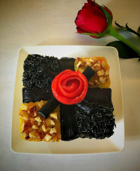 کیک کشک و بادمجان.