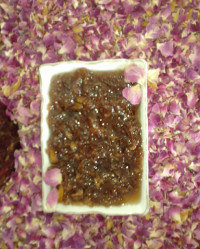 مربا گل سرخ