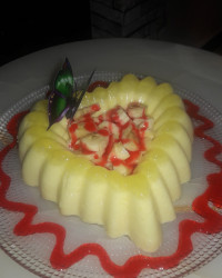 دسر موز تقدیم به دوستان پاپیونی