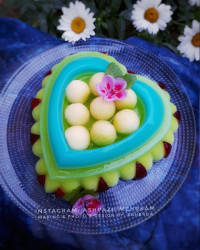 کرم بستنی با پوره میوه