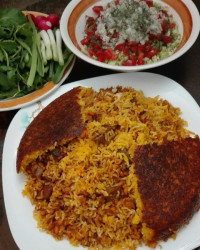 قیمه لا پلو