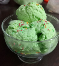 بستنی طالبی