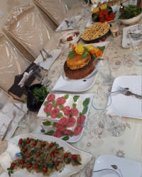 میز شام مهمونی