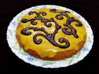 کیک گلاب و زعفران با سس مخصوص