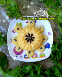 کاسترد قالبی با سس شکلات