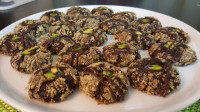 شیرینی گردویی شکلاتی